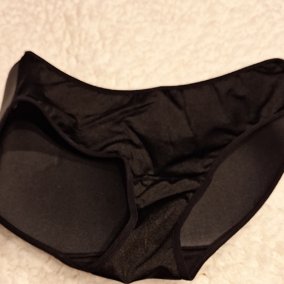 q Black Women's butt enhancing  Underwear size XL. NEW - Picture 1 of 4